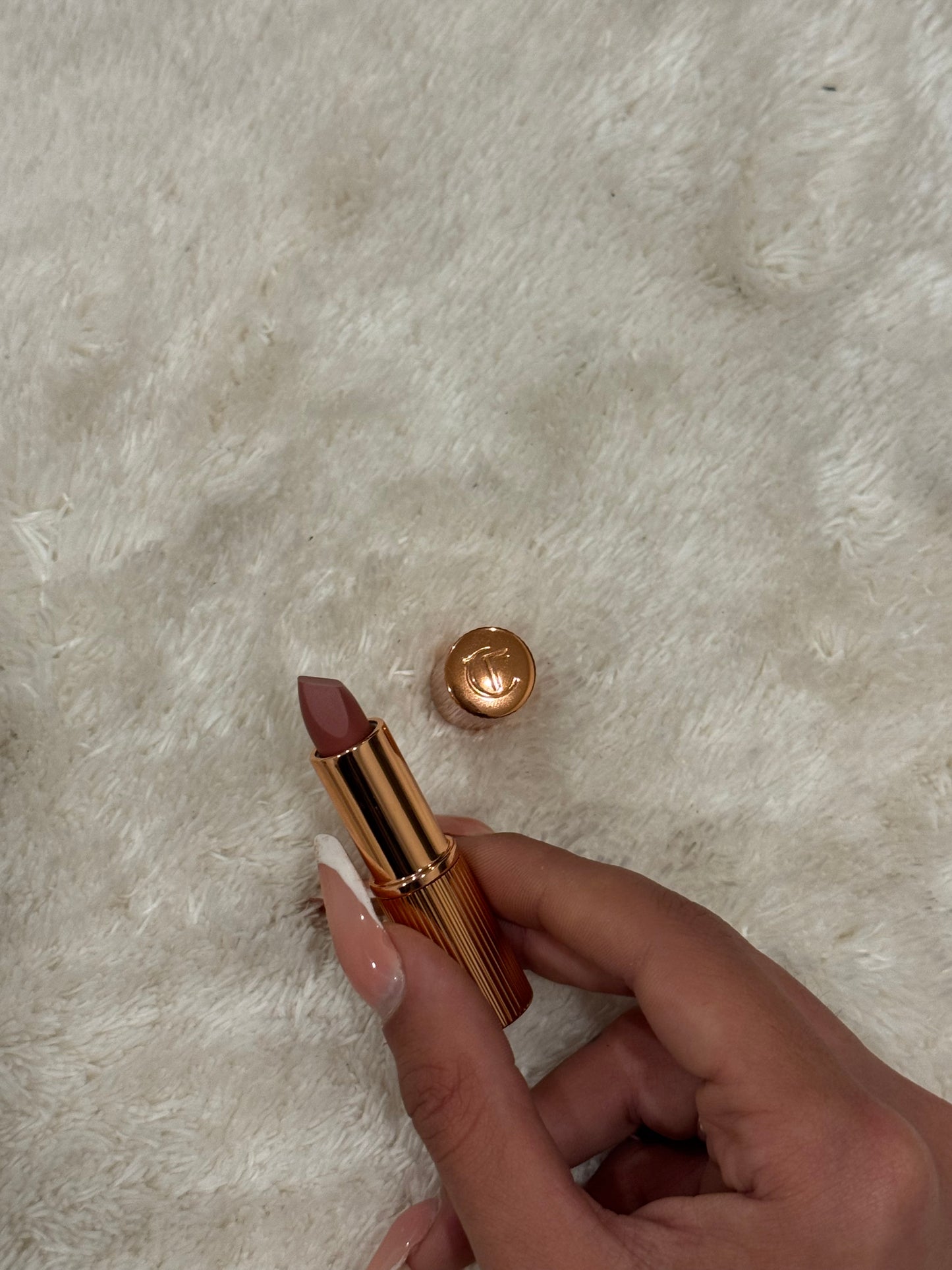 Medium size Charlotte tilbury rossetto